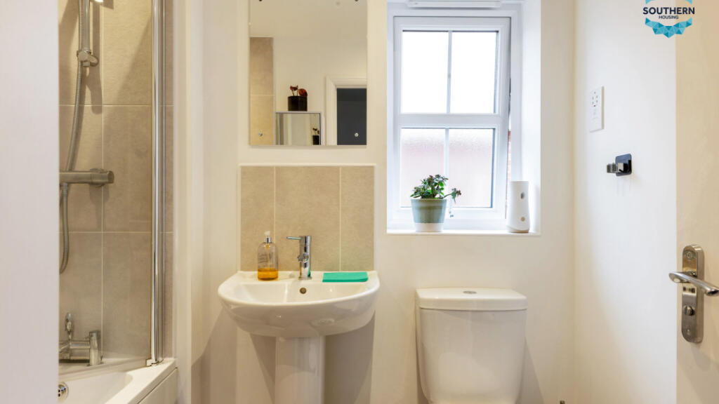 Additional image 14 of 25 Lucks Avenue, Birmingham, West Midlands, B28 8FD