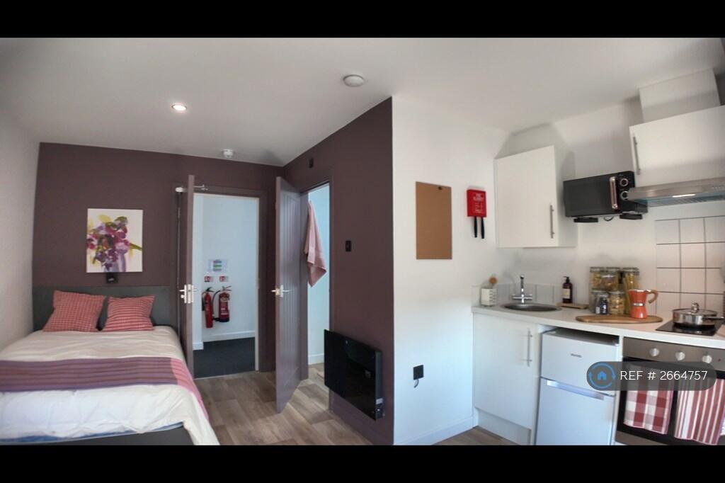 Additional image 3 of Pershore Rd, Stirchley, B30