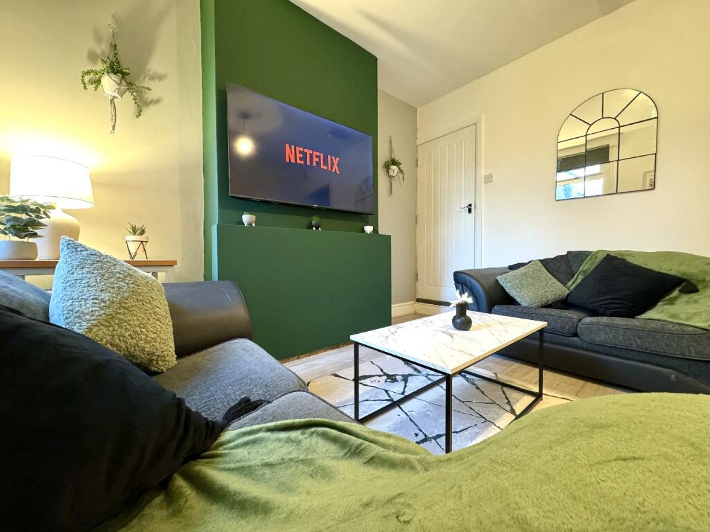 Heeley Road, Selly Oak, Birmingham, West Midlands, B29