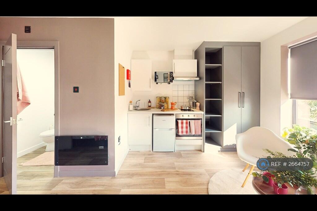 Additional image 2 of Pershore Rd, Stirchley, B30