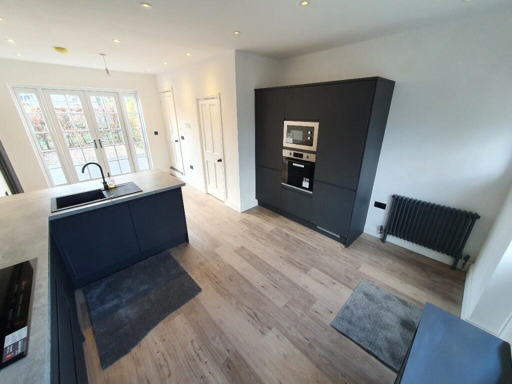 Additional image 4 of The Square, Birmingham, B17 9EH