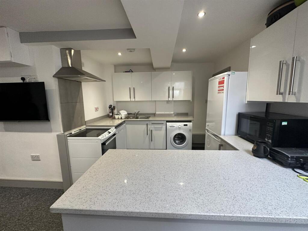 Additional image 5 of BILLS INCLUDED - Bournbrook Road, Selly Oak, Birmingham