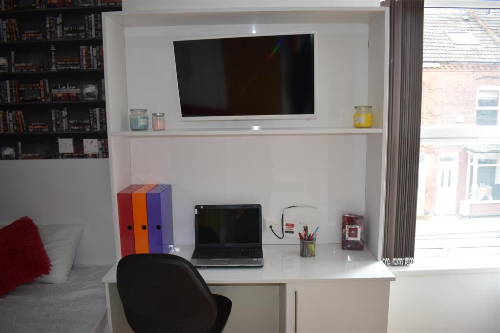 Additional image 3 of George Road