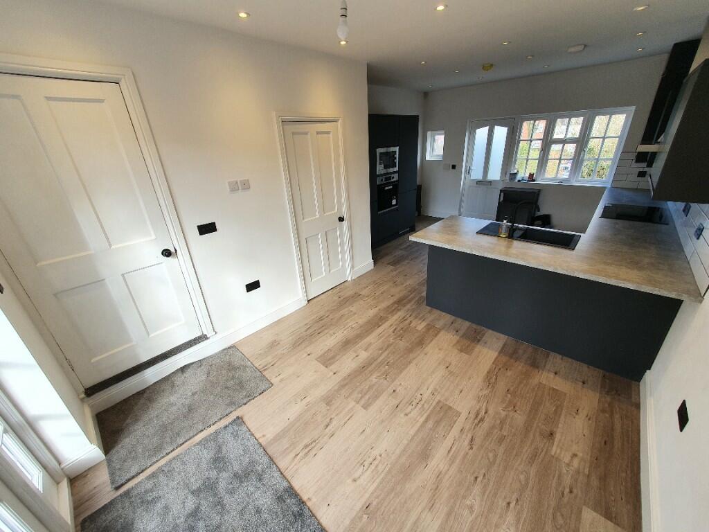 Additional image 8 of The Square, Birmingham, B17 9EH