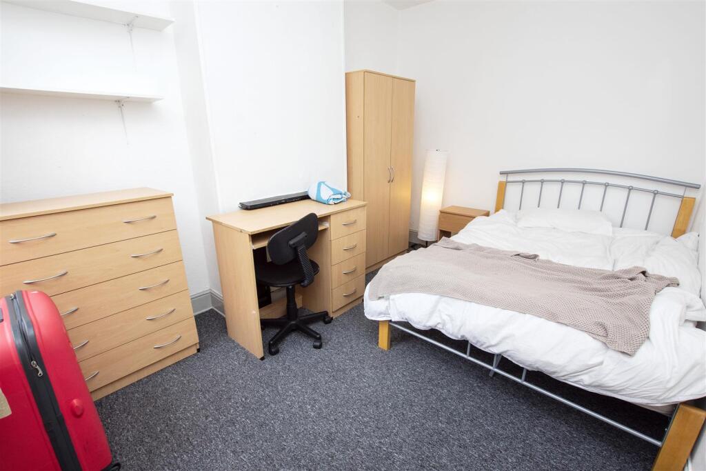 Additional image 5 of Warwards Lane, Birmingham, West Midlands, B29