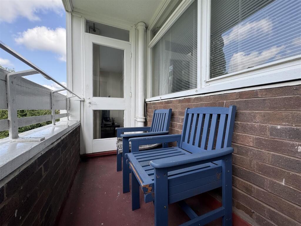 Additional image 19 of Endwood Court, Handsworth Wood, Birmingham