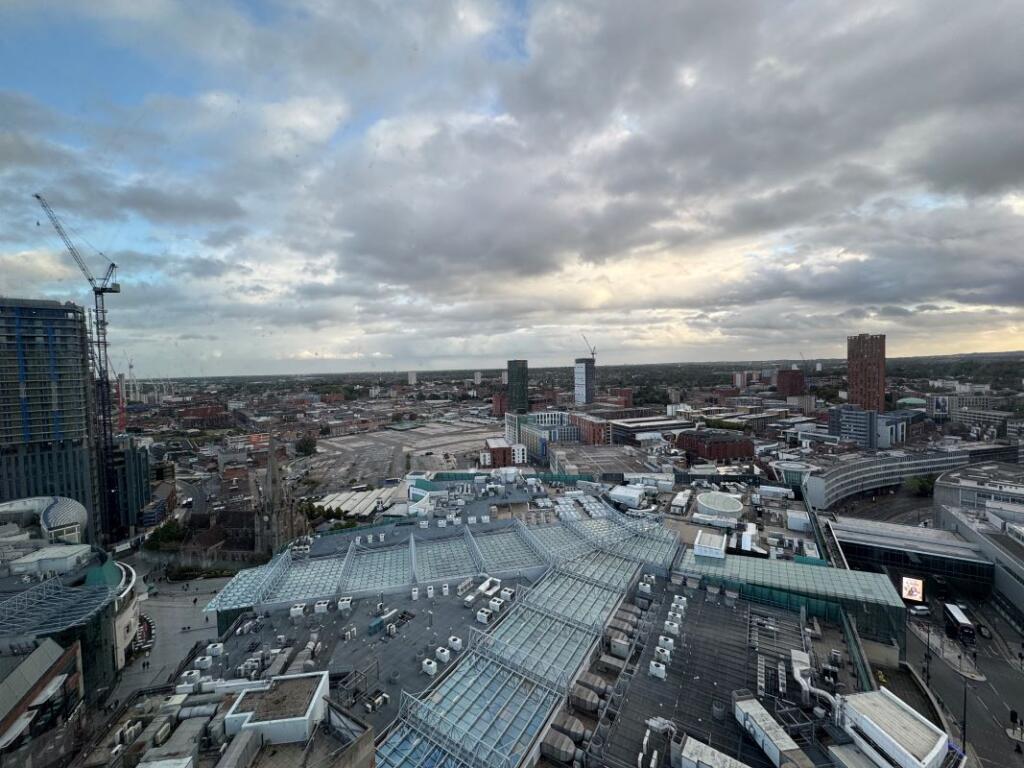 Additional image 11 of Apartment 1709 The Rotunda, 150 New Street, Birmingham, West Midlands, B2 4PG