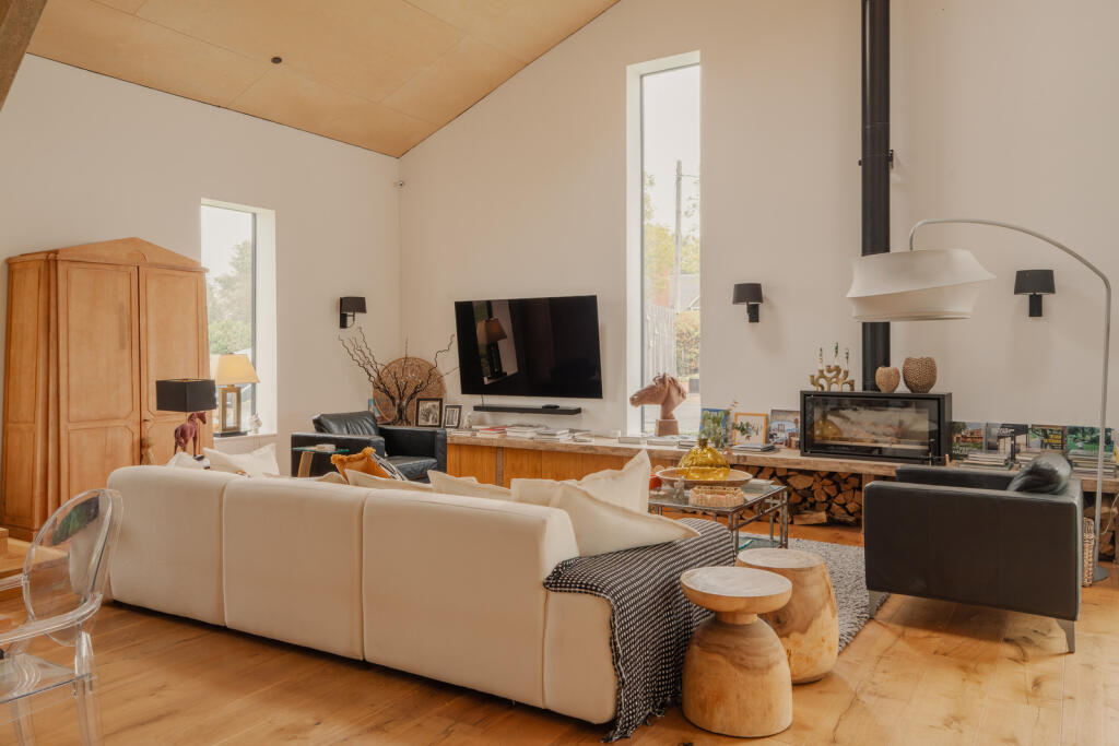 Additional image 16 of School Farm Barn, Maxstoke, Warwickshire