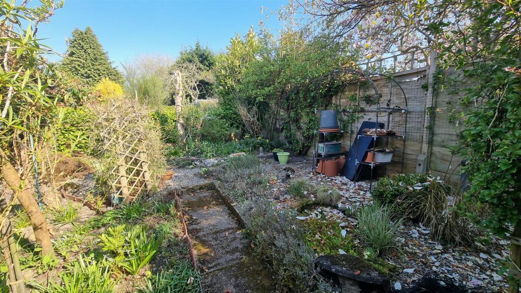 Additional image 14 of Hollywood Lane, Hollywood