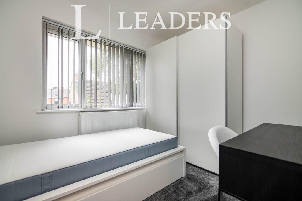 Additional image 10 of 19 Adams Hill, B32