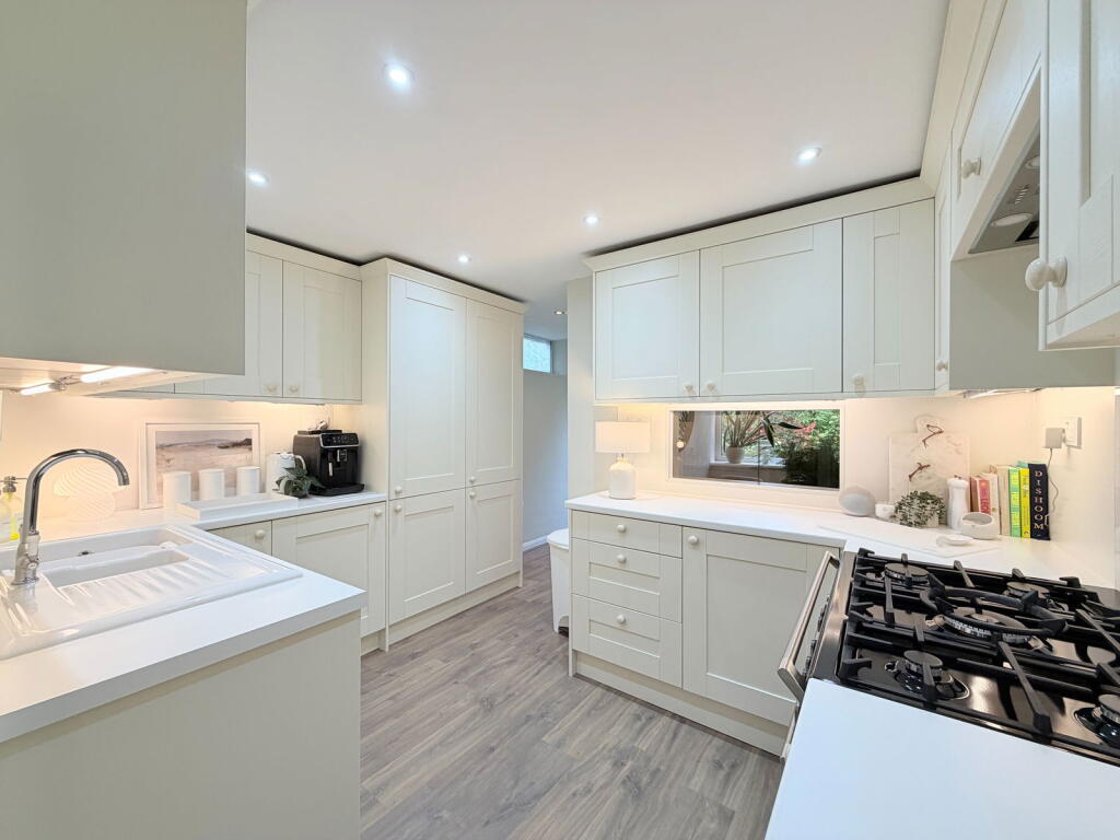 Additional image 19 of Green Close, Wythall, B47 6AD