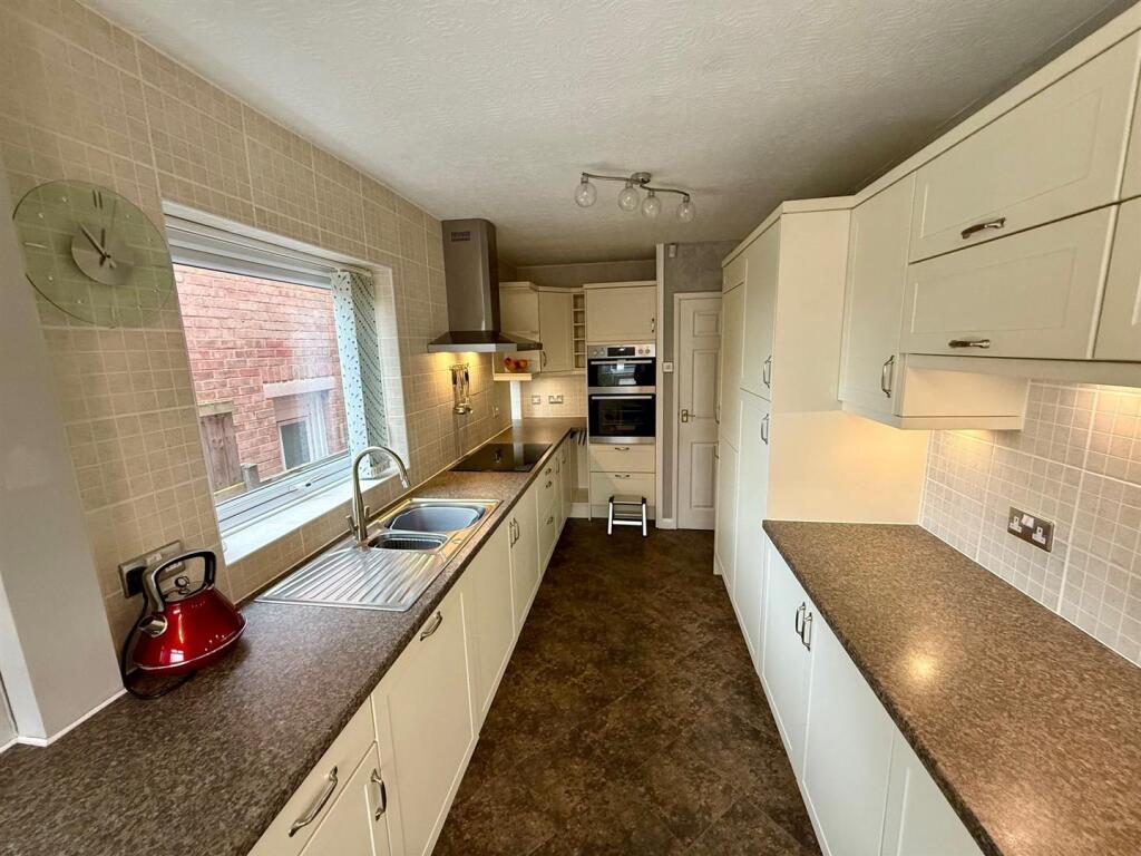 Additional image 9 of Douglas Road, Hollywood, Birmingham