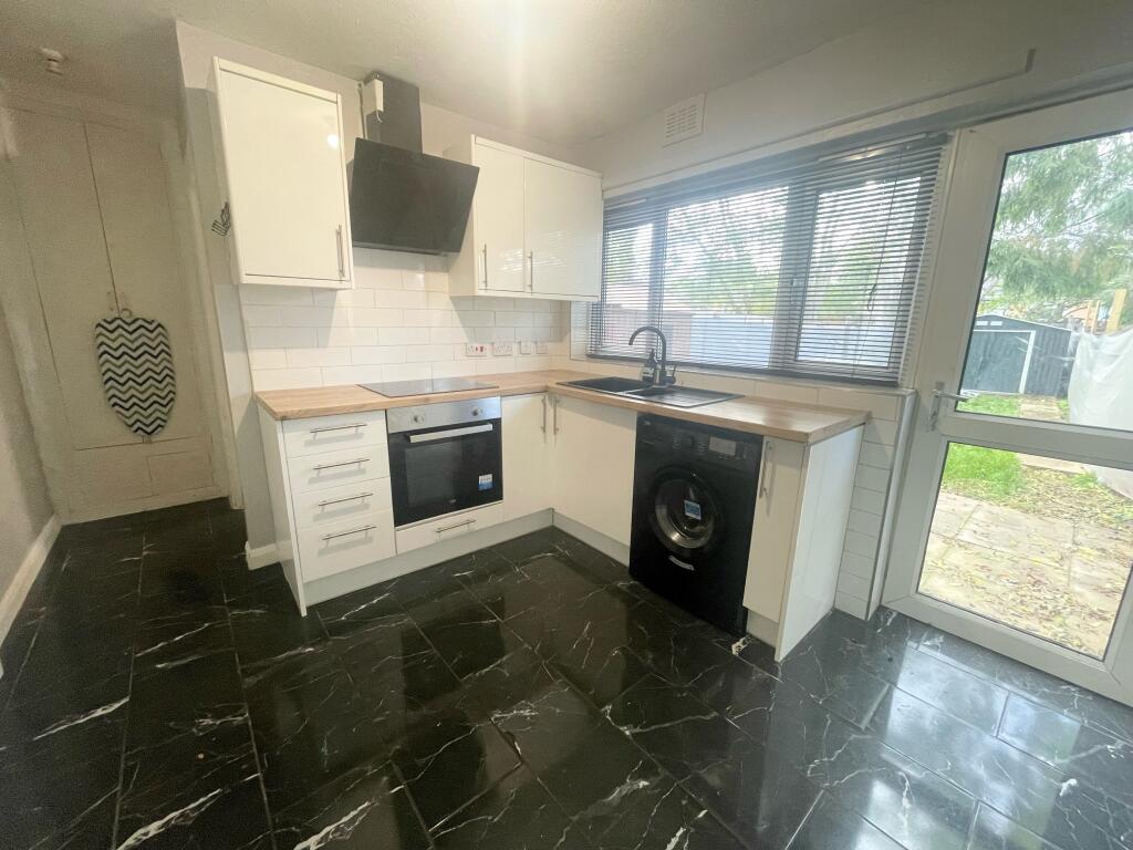 Additional image 6 of Basil Grove, Nothfield, B31