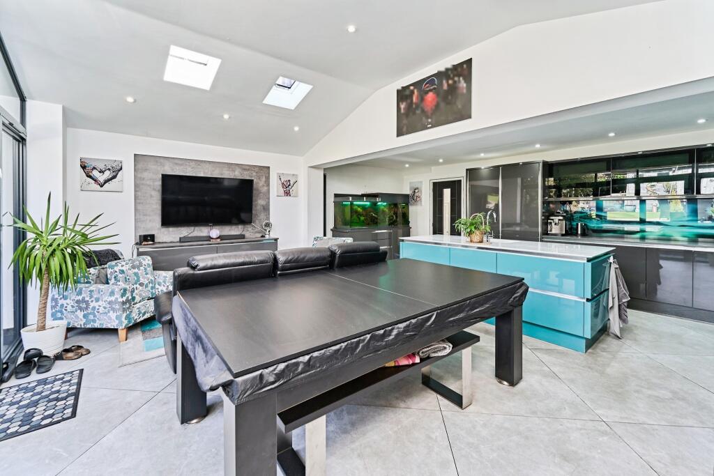 Additional image 10 of Queslett Road, Birmingham, B43