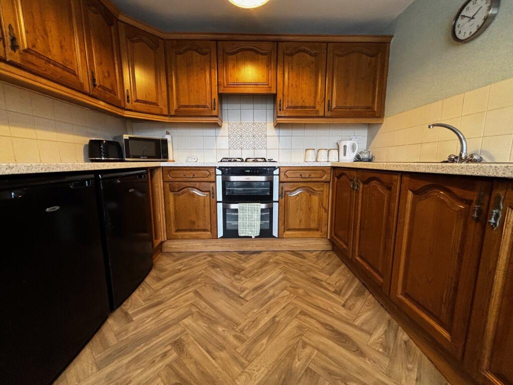 Additional image 3 of Green Drive