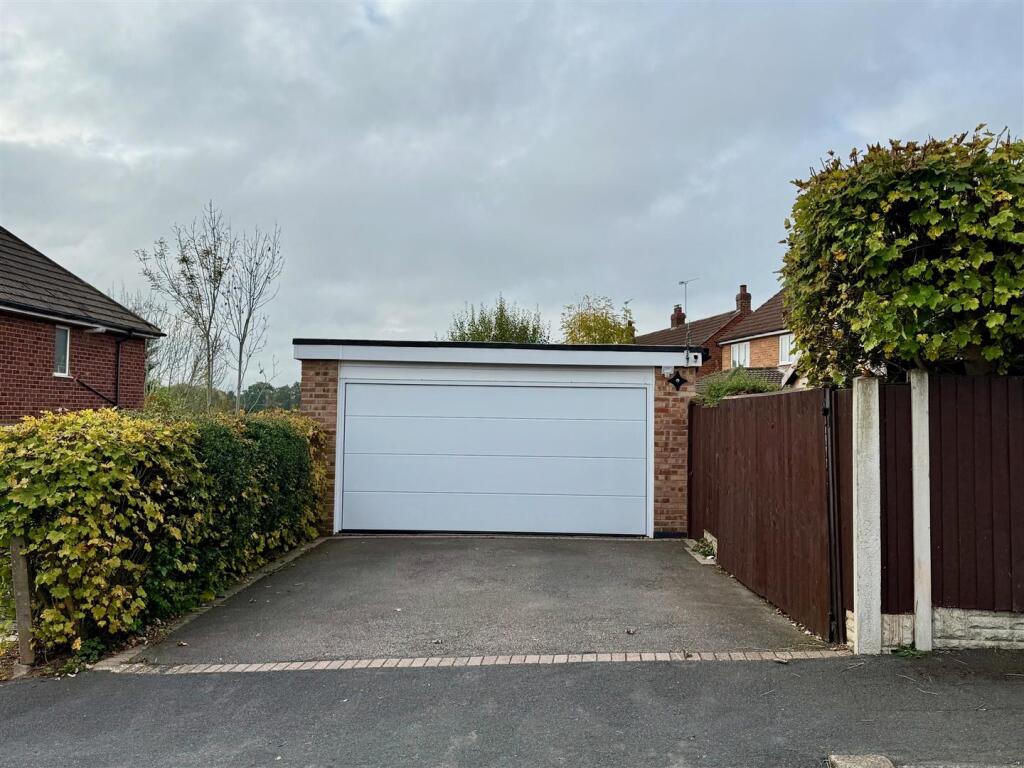 Additional image 23 of Douglas Road, Hollywood, Birmingham