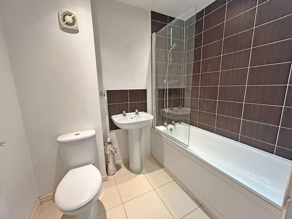 Additional image 8 of Butterworth Close, Wythall, B47 6AH