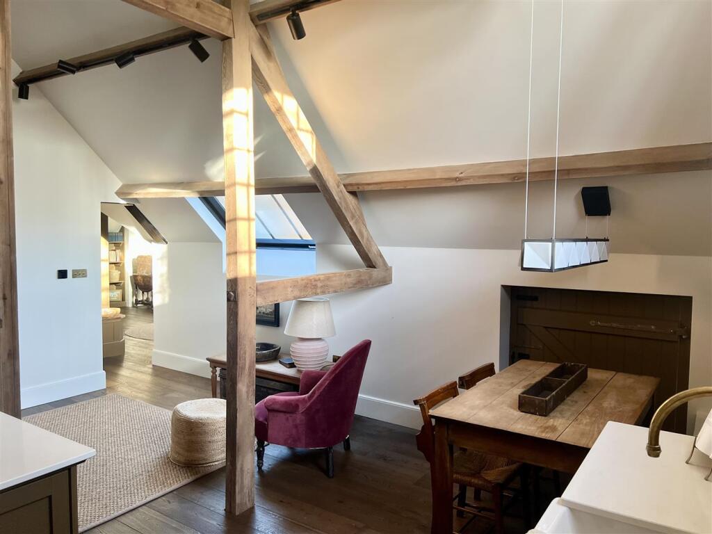 Additional image 12 of Coleshill House & Coach House - High Street, Coleshill