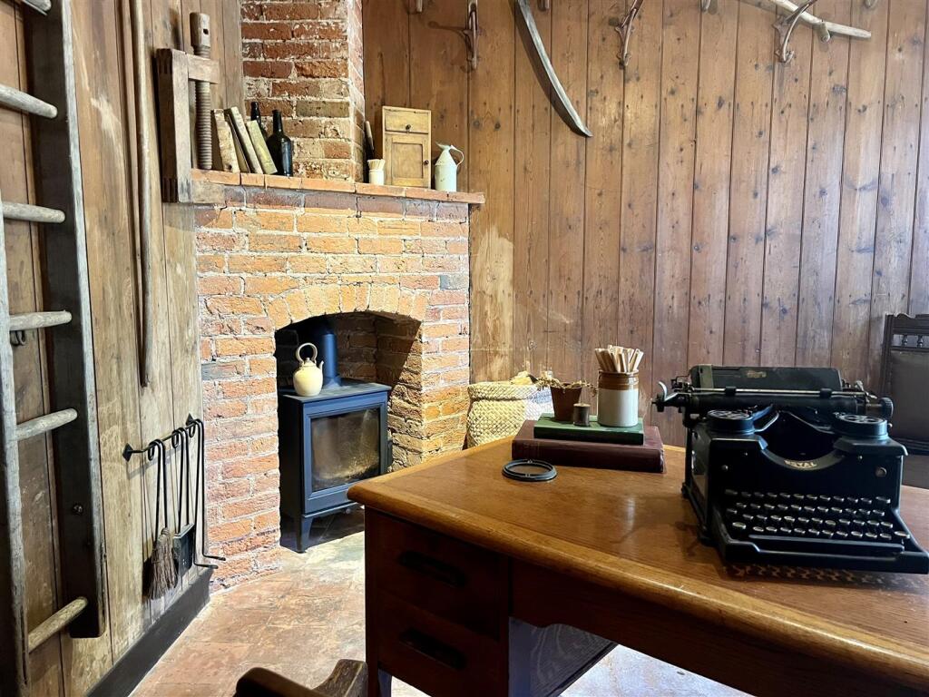 Additional image 15 of Coleshill House & Coach House - High Street, Coleshill