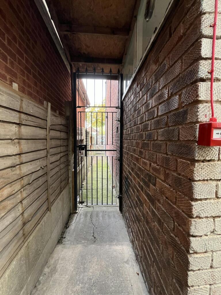 Additional image 4 of 69 Thornbridge Avenue, Birmingham, B42 2PW