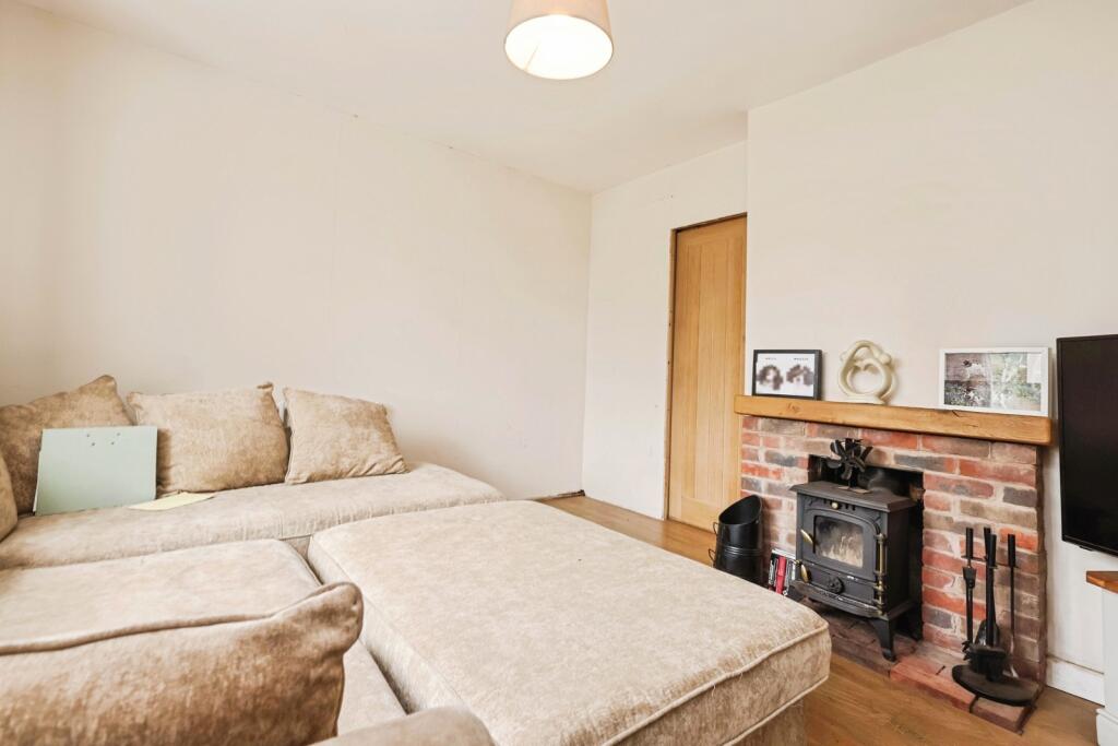 Additional image 3 of The Fordrough, BIRMINGHAM, West Midlands, B31