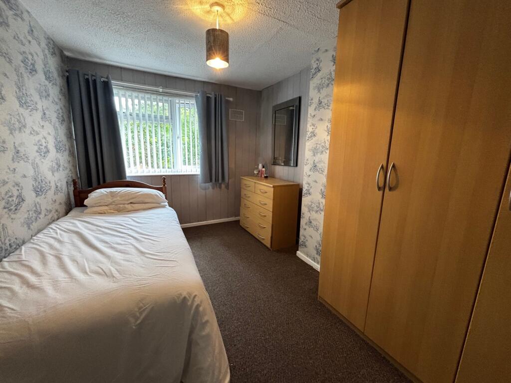 Additional image 6 of Green Drive