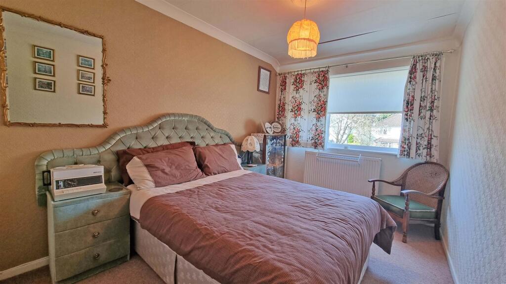 Additional image 8 of Hollywood Lane, Hollywood