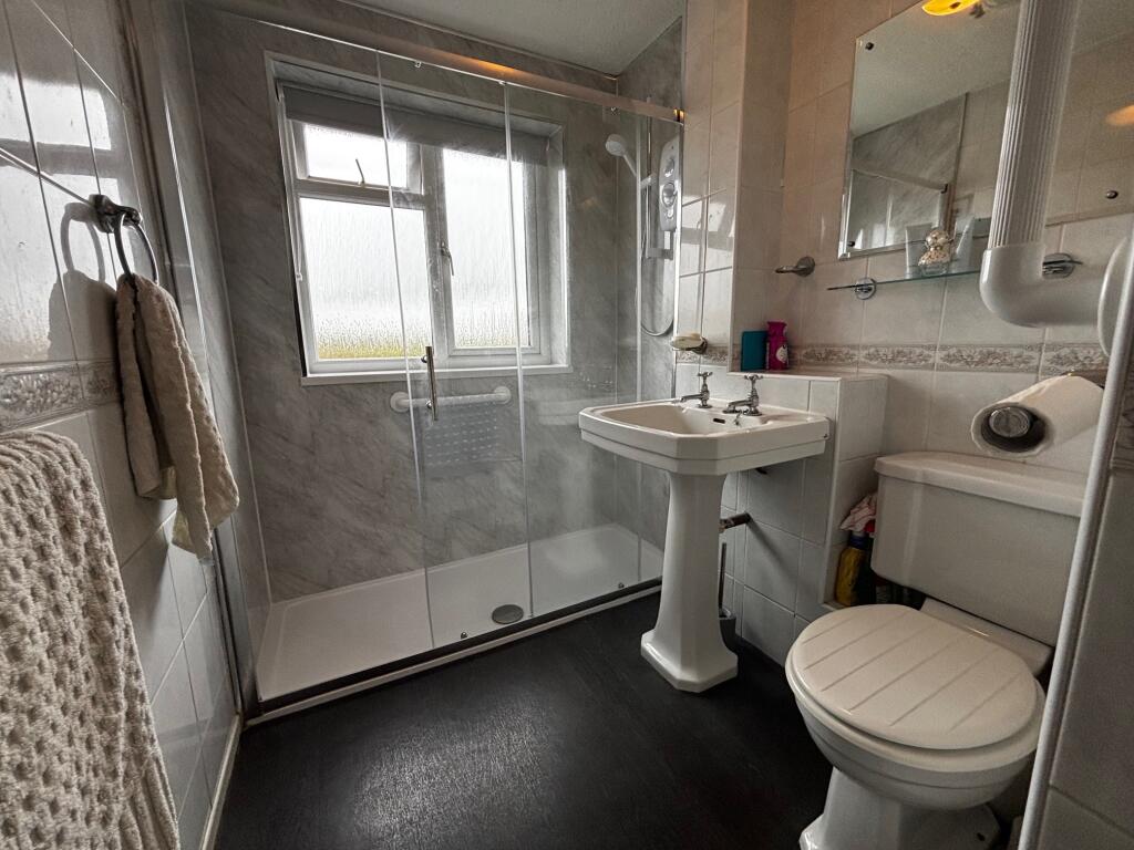 Additional image 7 of Green Drive