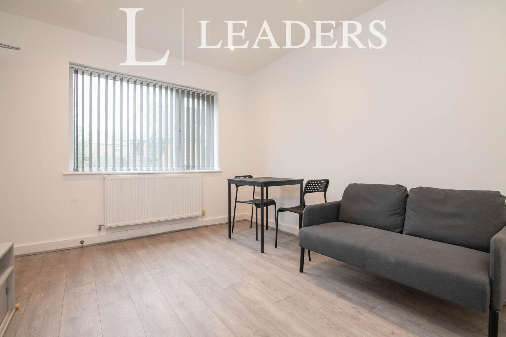 Additional image 6 of 19 Adams Hill, B32