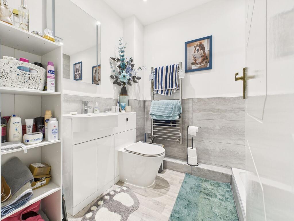 Additional image 10 of Eachway Farm Close, Rednal, B45