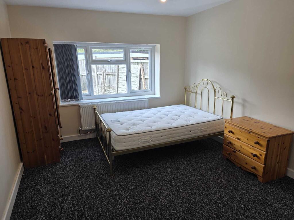 Additional image 2 of Double Rooms Available, Rednal, B45