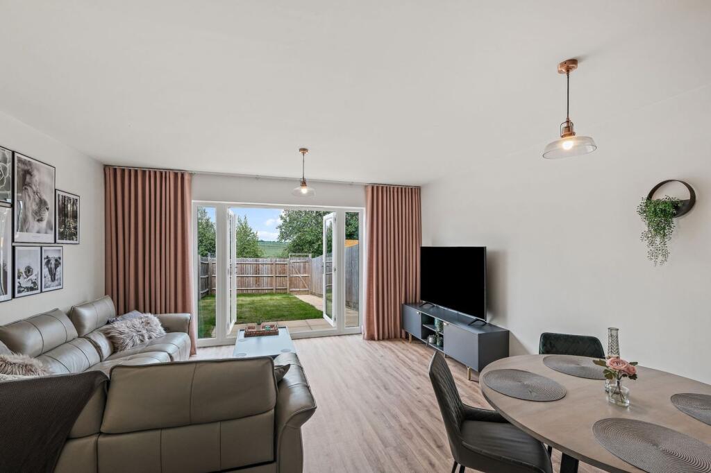 Additional image 2 of Russell Street, Cofton Hackett, B45