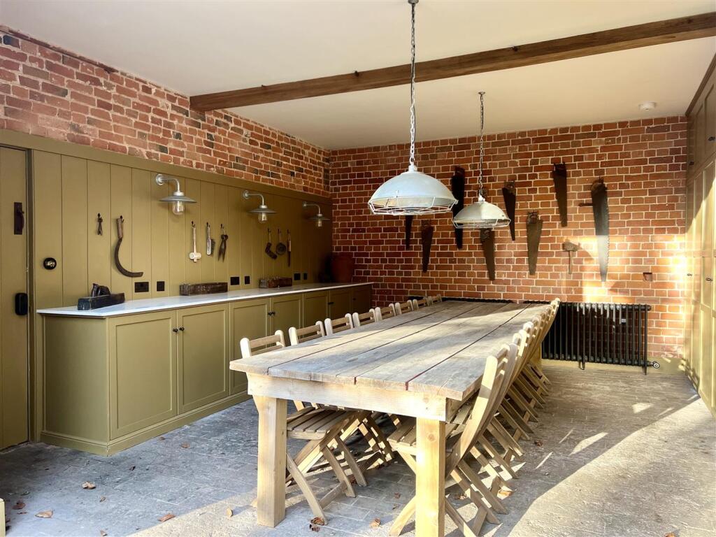 Additional image 6 of Coleshill House & Coach House - High Street, Coleshill