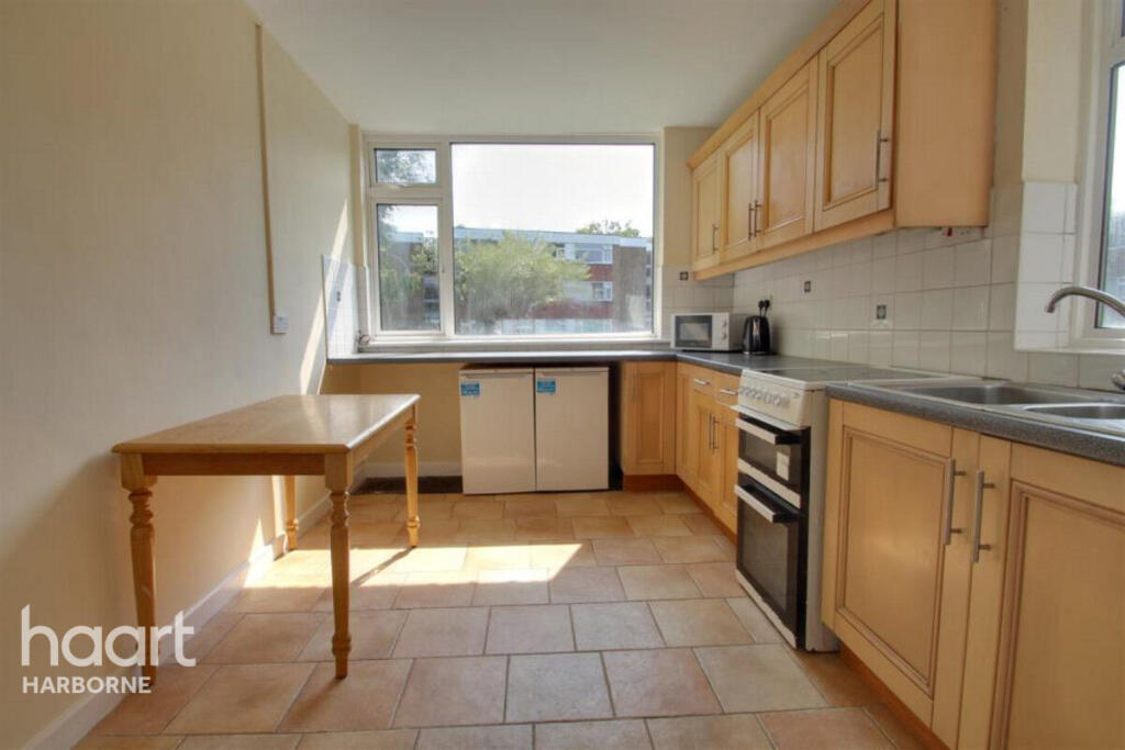 Additional image 8 of Savoy Close, B32