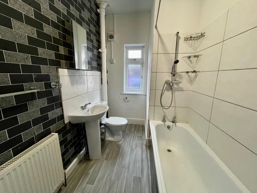 Additional image 4 of Bristol Road South, Northfield, B31