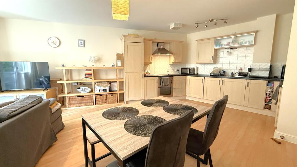 Additional image 11 of Middlepark Drive, Northfield, Birmingham