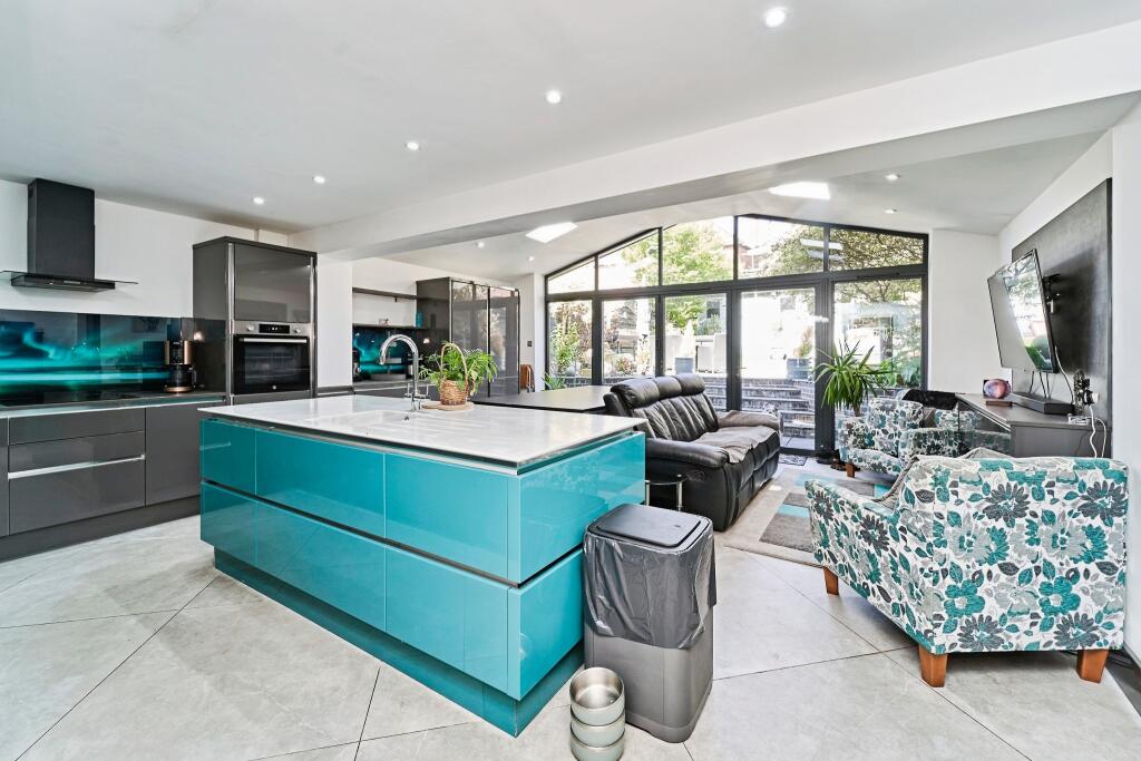 Additional image 4 of Queslett Road, Birmingham, B43