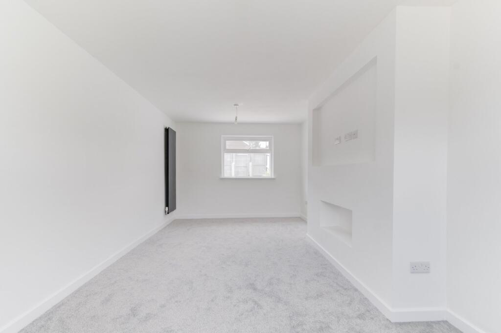 Additional image 4 of The Roundabout, Birmingham, West Midlands, B31