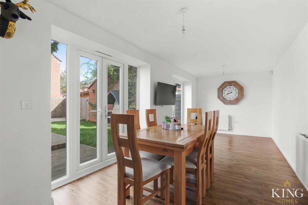 Additional image 5 of Chestnut Way, Bidford-On-Avon, Alcester