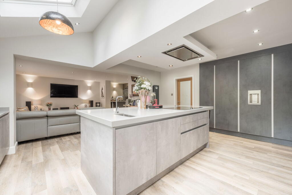 Additional image 59 of Grasmere Avenue, Little Aston