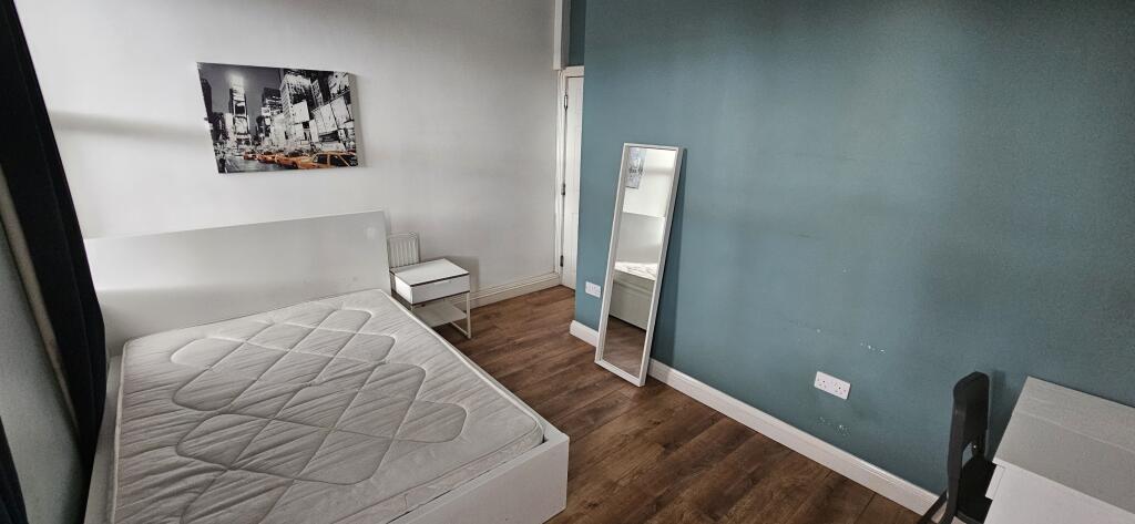 Additional image 2 of Bearwood Road, Bearwood