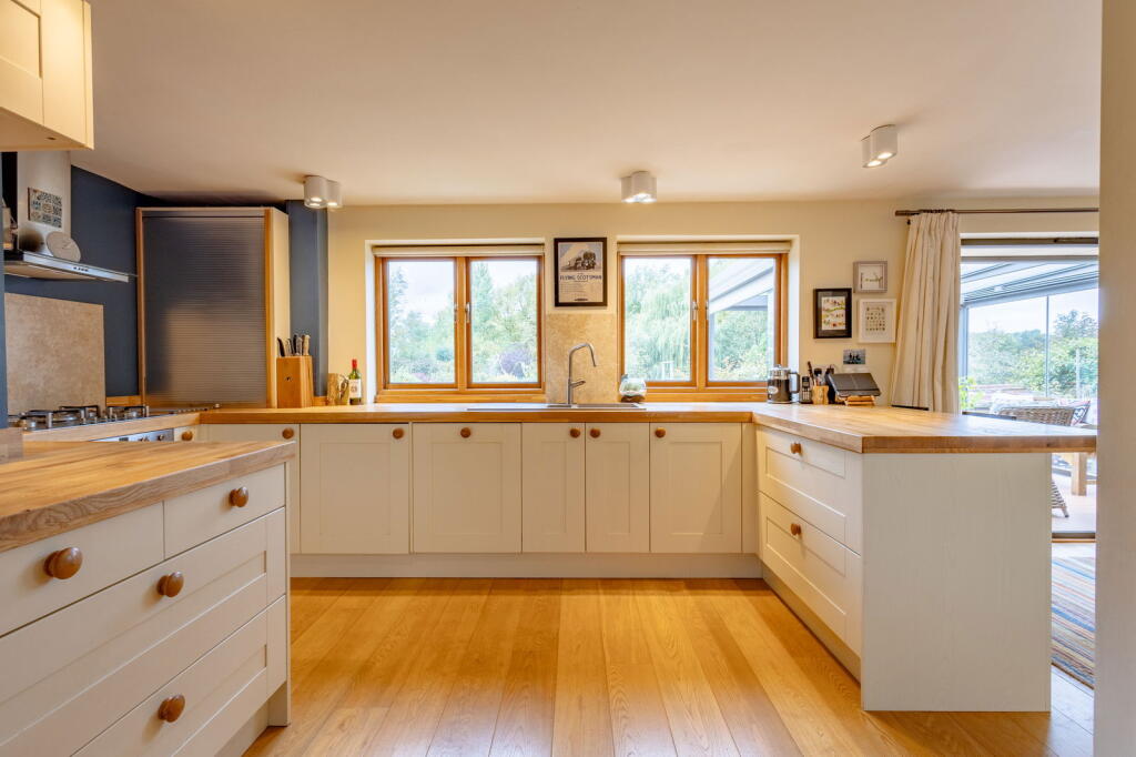 Additional image 5 of Mill Close, Broom B50 4HT