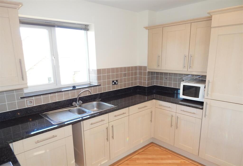 Additional image 3 of Newton Square, Bromsgrove