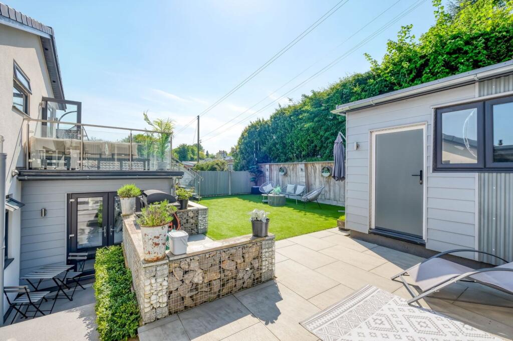 Additional image 20 of Westfields, Catshill, B61