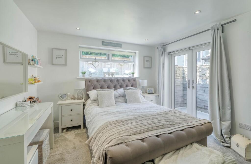 Additional image 9 of Westfields, Catshill, B61