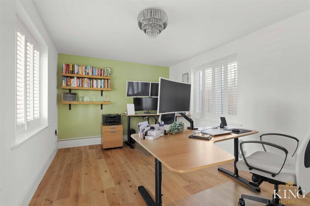 Additional image 8 of Chestnut Way, Bidford-On-Avon, Alcester