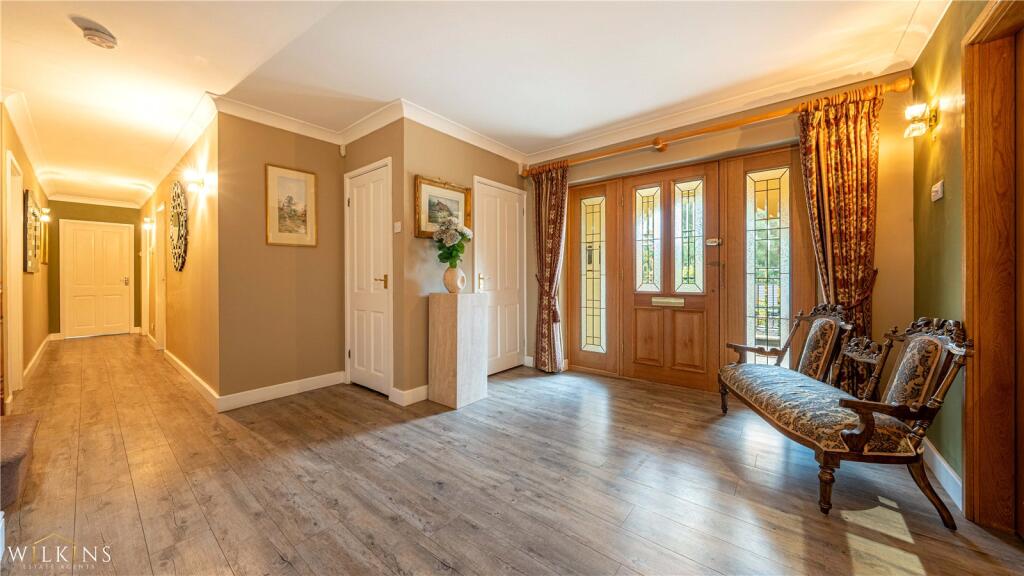 Additional image 13 of Stoneleigh Close, Sutton Coldfield, West Midlands, B74