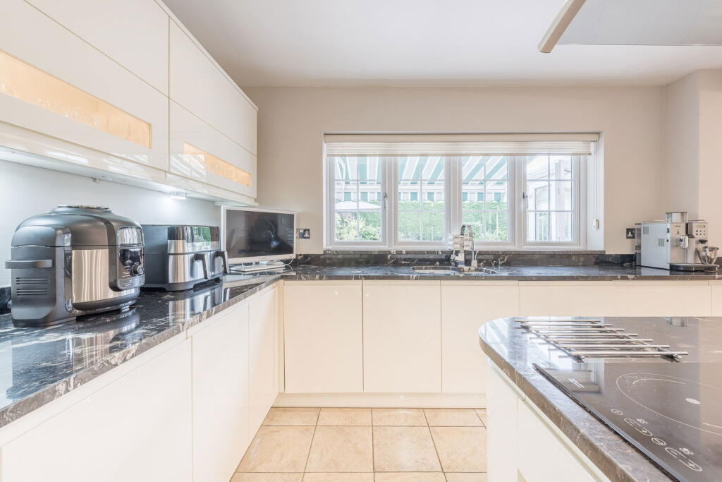 Additional image 10 of Roman Lane, Sutton Coldfield, Staffordshire, B74 3AE