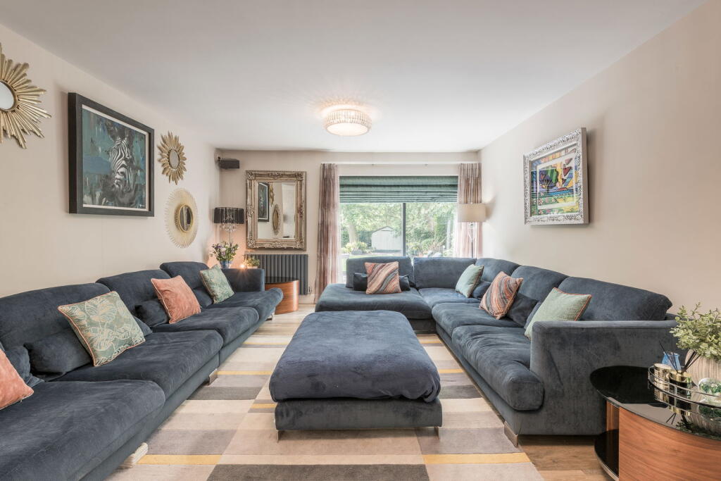 Additional image 17 of Grasmere Avenue, Little Aston