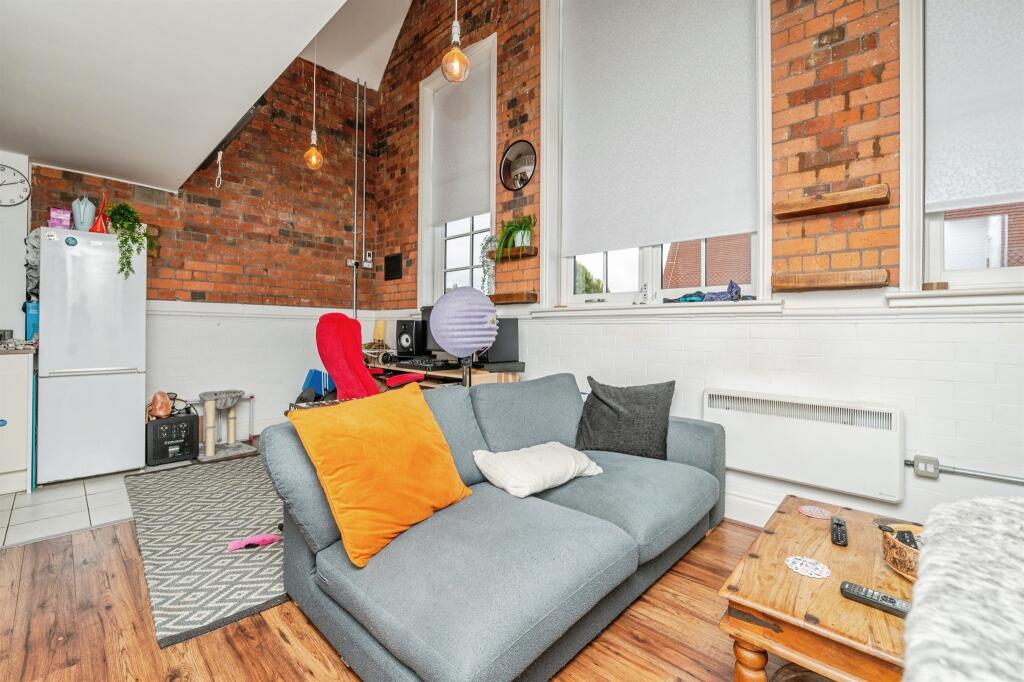 Additional image 4 of Crocketts Lane, SMETHWICK